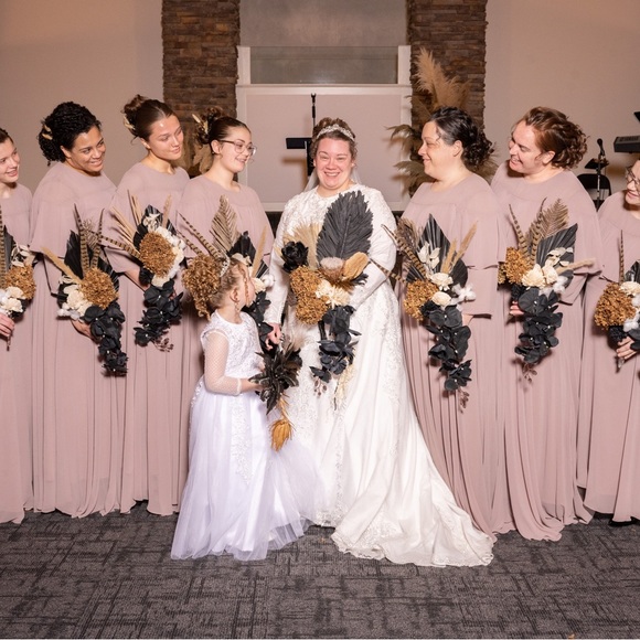 Meet your Posher, Crystal - Picture 5 of 5